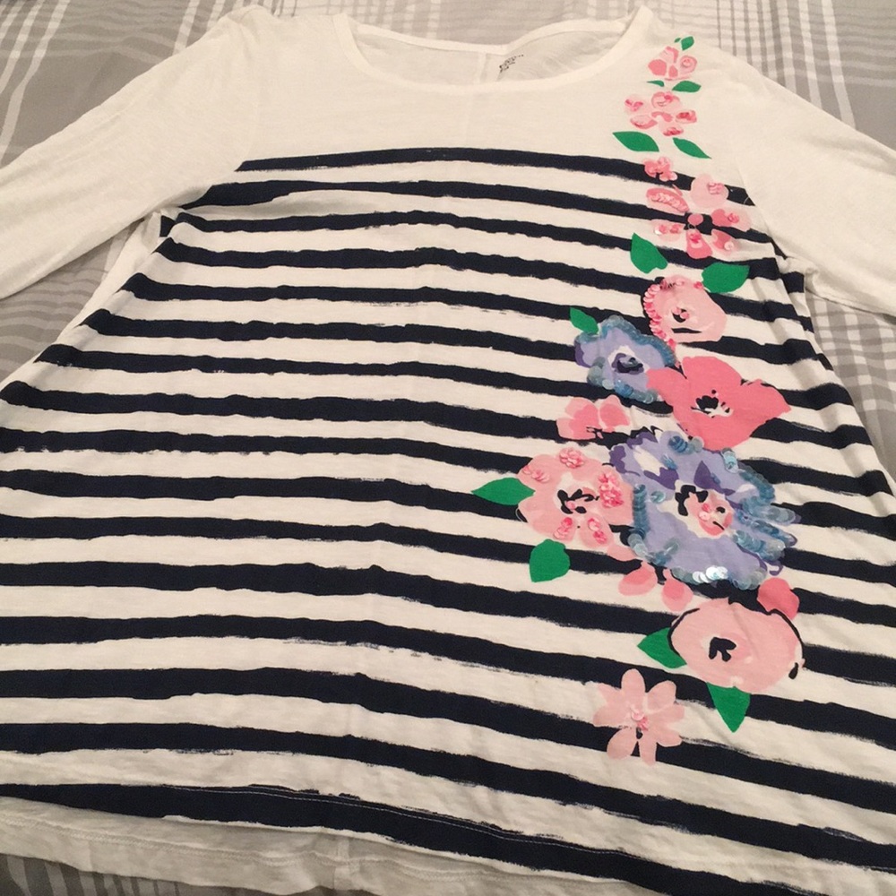 Crown and Ivy top